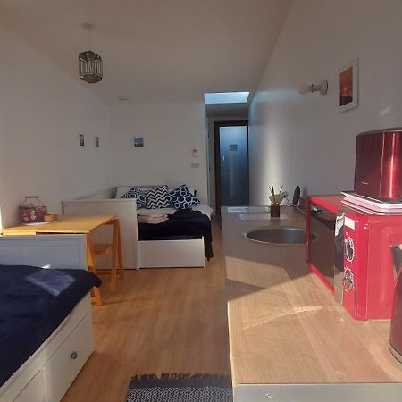 The Apple Tree Apartment Chestfield Екстериор снимка